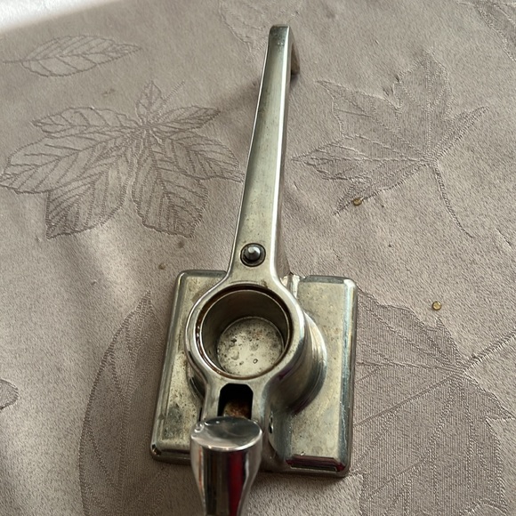 Rare VTG Ocelco Die Cast Metal Hand Operated Pill Crusher - Picture 3 of 7